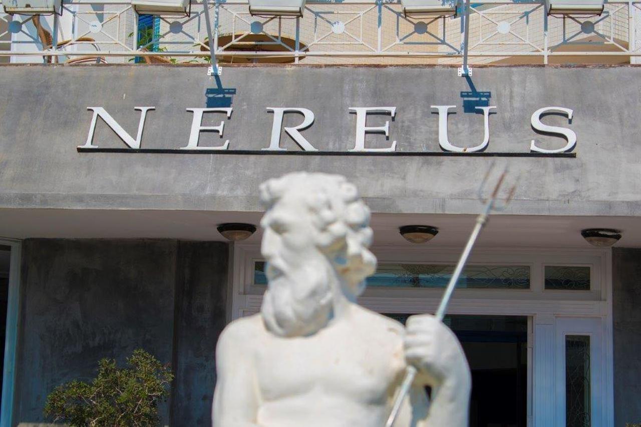 Nereus Hotel Paphos ภายนอก รูปภาพ