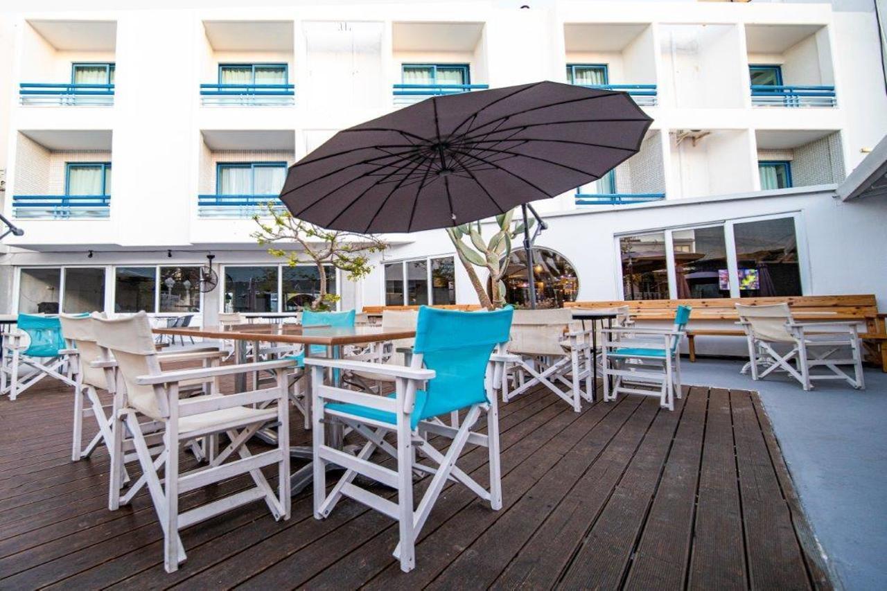 Nereus Hotel Paphos ภายนอก รูปภาพ