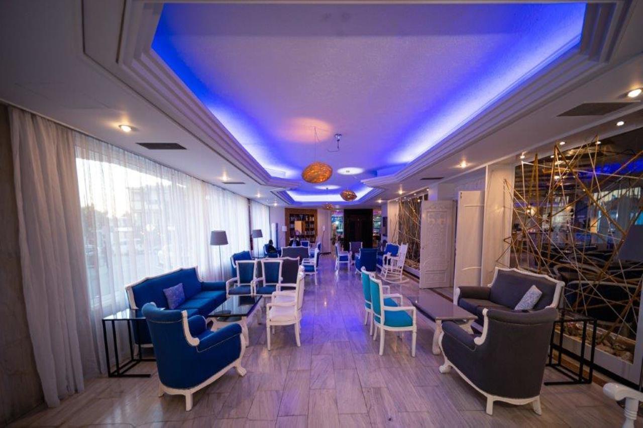 Nereus Hotel Paphos ภายนอก รูปภาพ