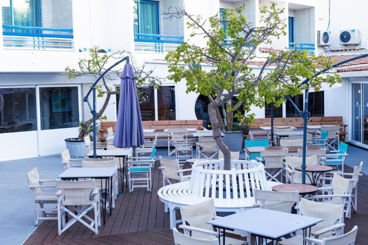 Nereus Hotel Paphos ภายนอก รูปภาพ