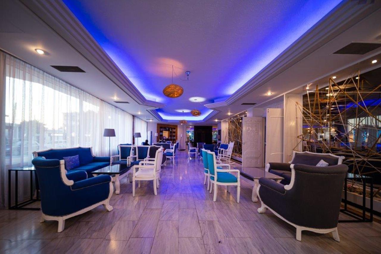 Nereus Hotel Paphos ภายนอก รูปภาพ
