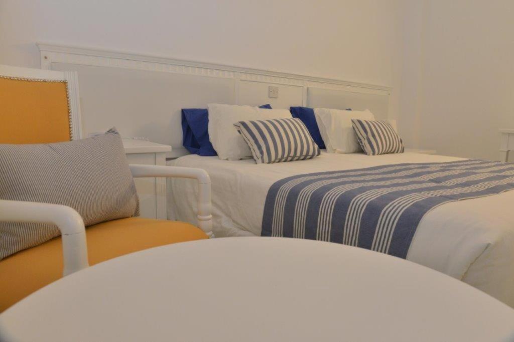 Nereus Hotel Paphos ภายนอก รูปภาพ