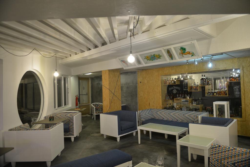 Nereus Hotel Paphos ภายนอก รูปภาพ